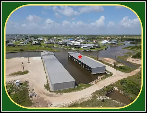 10 Port St # W, Port Lavaca, TX 77979