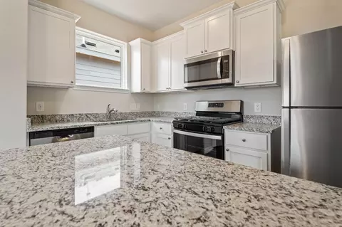 Kitchen - 356 Fastboy Ln, Waller, TX 77484 photo 5 of 5