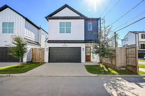 1932 Hoskins Dr, Houston, TX 77080