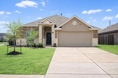 9515 Vicksburg Rd, Baytown, TX 77521