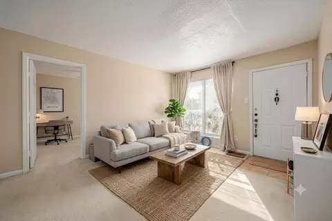8100 Creekbend Dr #146, Houston, TX 77071