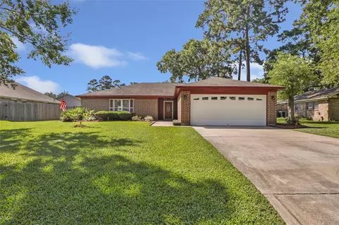 16307 Spinnaker Dr, Crosby, TX 77532