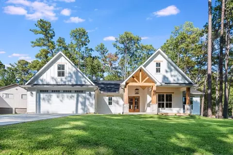 120 Boxwood Ln N, Brookeland, TX 75931