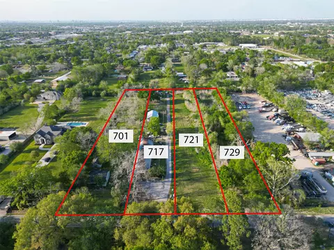 729 Crenshaw Rd, Houston, TX 77504