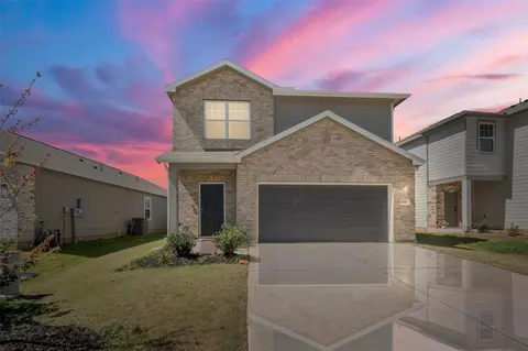 674 Amesbury Rd, Montgomery, TX 77316