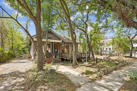 1707 Yale St, Houston, TX 77008