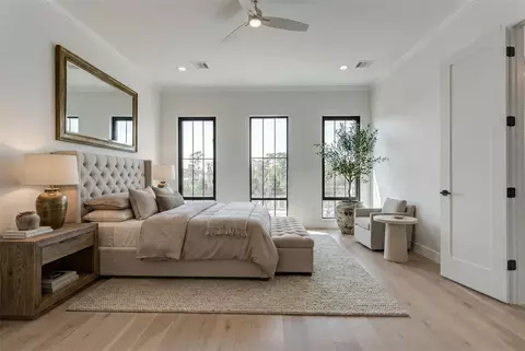 12820 Verdi Dr, Houston, TX 77024