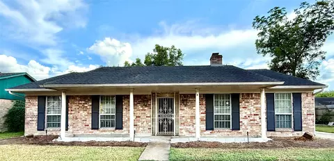12615 Shannon Hills Dr, Houston, TX 77099