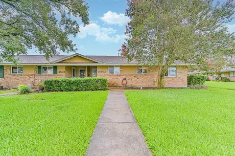 16502 Diana Ln, Houston, TX 77062