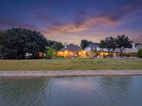 3926 Shadow Cove Dr, Houston, TX 77082