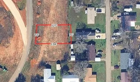 100 Byrd Dr, Lufkin, TX 75901