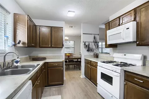 Kitchen - 24127 Spring Day Ln, Spring, TX 77373 photo 2 of 2