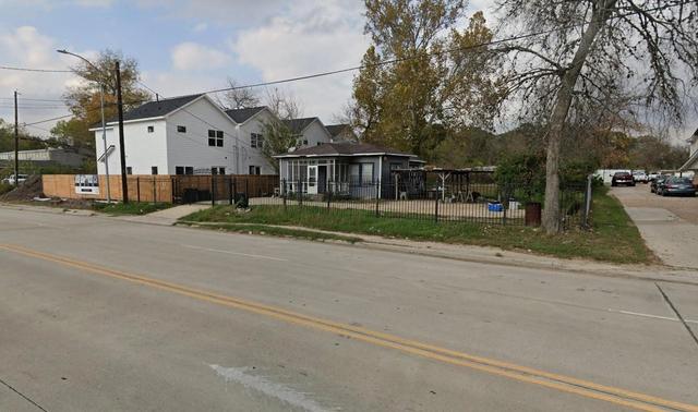 2122 W Little York Rd, Houston, TX 77091