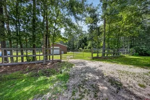 25676 Forest Ln, Cleveland, TX 77328