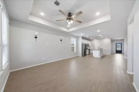 Living - 8303 Divot Trce, Fulshear, TX 77441 photo 3 of 3