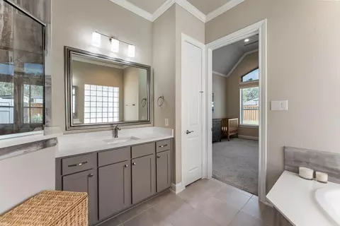 Bath - 4514 Silver Moon Dr, Spring, TX 77386 photo 6 of 10
