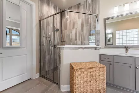 Bath - 4514 Silver Moon Dr, Spring, TX 77386 photo 8 of 10