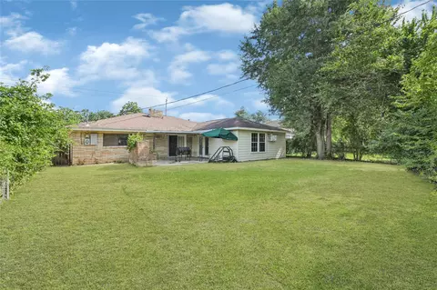 Exterior - 709 Queens Rd, Pasadena, TX 77502 photo 5 of 5