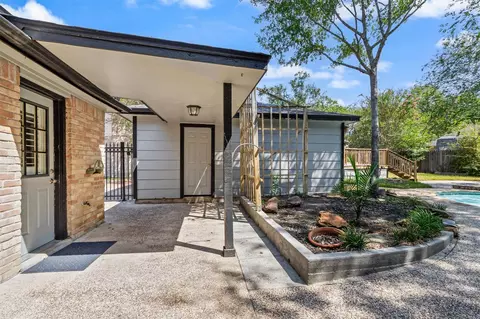 Exterior - 25010 Kingsdown Dr, Spring, TX 77389 photo 3 of 14