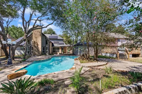 Exterior - 25010 Kingsdown Dr, Spring, TX 77389 photo 12 of 14