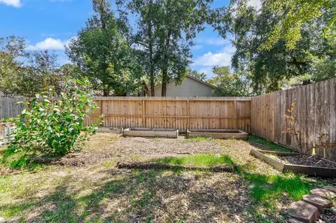 Exterior - 25010 Kingsdown Dr, Spring, TX 77389 photo 13 of 14