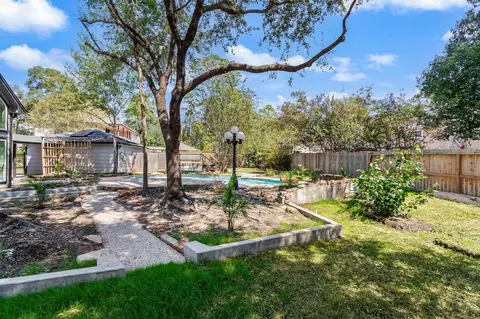 Exterior - 25010 Kingsdown Dr, Spring, TX 77389 photo 9 of 14