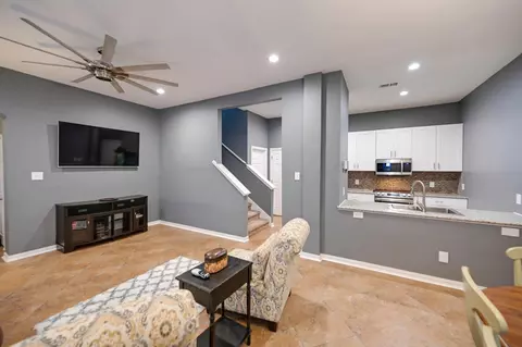 746 San Jacinto Cir, Baytown, TX 77521