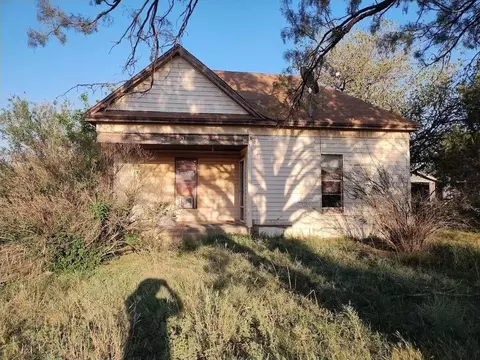 51 Avenue A, Hamlin, TX 79520