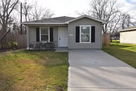 3216 Moore Ave, Bay City, TX 77414