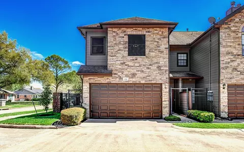 2303 Bermuda Shores Dr, Missouri City, TX 77459