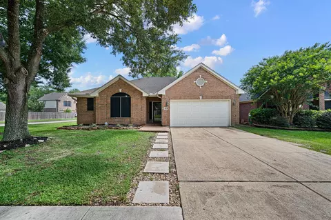 4838 Aspen Dr, Pasadena, TX 77505