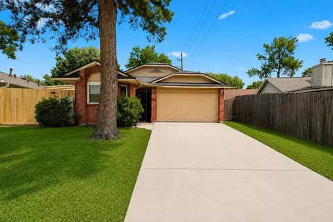 9114 Golden Shunshine Dr, Houston, TX 77064