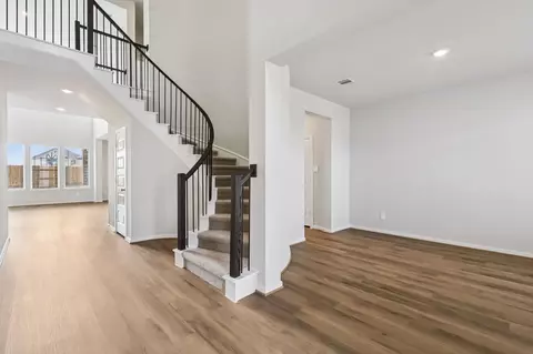 305 Pine Bay Ln, Montgomery, TX 77316