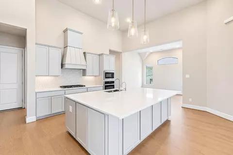 2723 Lakeside Shore Dr, League City, TX 77573