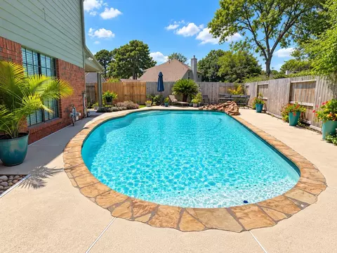 7615 Park Falls Dr, Houston, TX 77095
