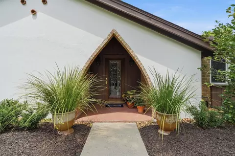18319 Hereford Ln, Houston, TX 77058