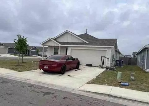 2223 Cyclone Dr, Lockhart, TX 78644