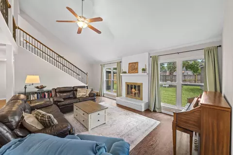 13823 Ivymount Dr, Sugar Land, TX 77498