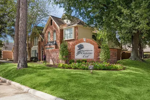 6607 Queensclub Dr, Houston, TX 77069