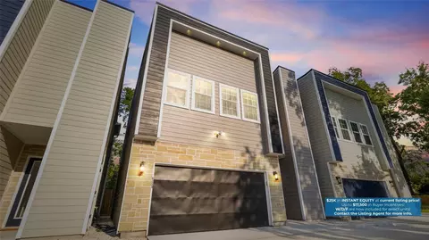 825 Paul Quinn St #B, Houston, TX 77091