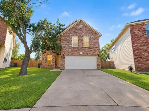 1915 Wood Shadows Dr, Missouri City, TX 77489