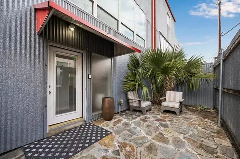 5003 Blossom St, Houston, TX 77007