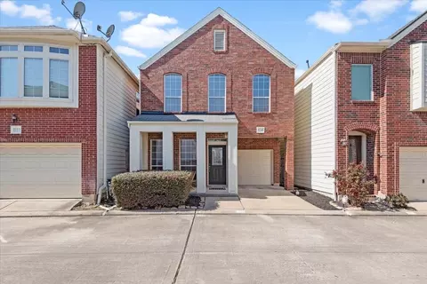 1720 Aden Mist Dr, Houston, TX 77003