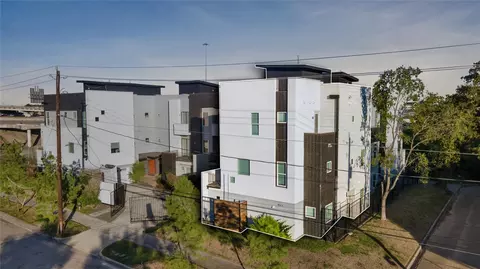 4117 Chartres St, Houston, TX 77004