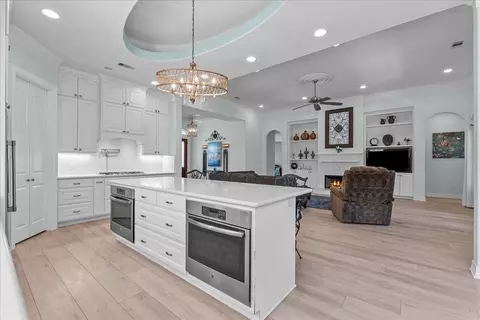 18607 Barbuda Ln, Nassau Bay, TX 77058