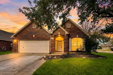 4727 Wilbury Heights Dr, Pasadena, TX 77505