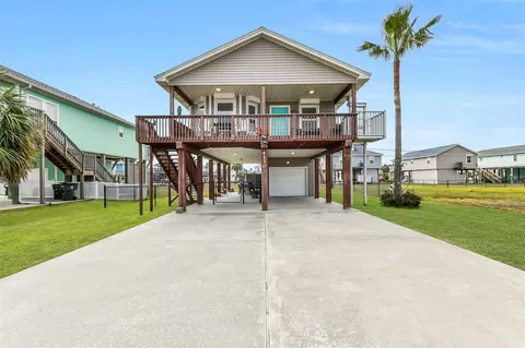 4130 Hardin Dr, Galveston, TX 77554