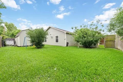 Exterior - 3511 Guthrie Dr, Pasadena, TX 77503 photo 3 of 6