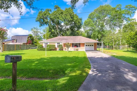 3310 Utah Ave, Dickinson, TX 77539