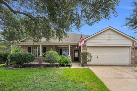 908 Victoria Lakes Dr, Katy, TX 77493